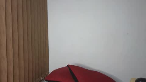 Snapshot of carolay759687 chatting on November 7, 2025, 12:32 am carolay759687 online show from November 7, 2025, 12:32 am