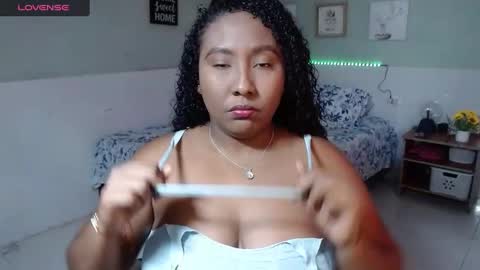 Carol de la torre online show from December 9, 2024, 8:01 pm