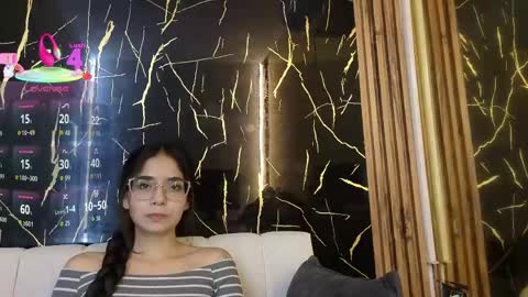 carolina23_pm online show from April 23, 2026, 12:34 am
