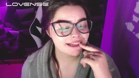 Snapshot of carolina_lee12 chatting on July 5, 2026, 4:19 am carolina online show from July 5, 2026, 4:19 am