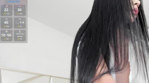carolina_t online show from May 13, 2026, 1:58 am