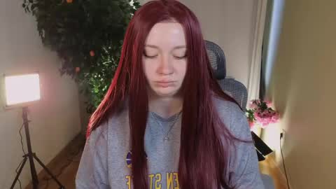 Snapshot of carolina_winter chatting on June 9, 2026, 6:36 am Mira online show from June 9, 2026, 6:36 am