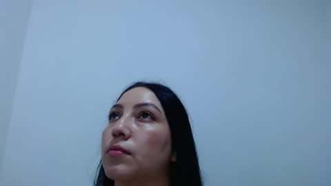 carolina_zabala_19 online show from April 26, 2026, 8:50 pm