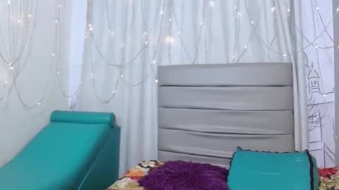 Carolina Bernal online show from May 2, 2026, 3:44 am