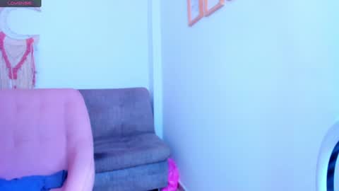 Snapshot of carolinalovehot chatting on February 3, 2025, 5:14 pm Carolina online show from February 3, 2025, 5:14 pm