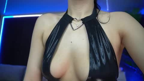 Mellany online show from May 22, 2026, 5:03 am