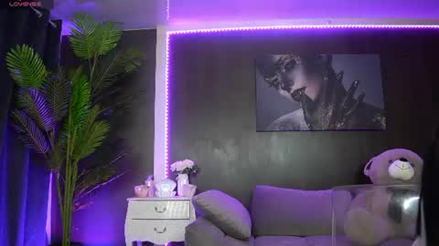 Mellany online show from July 23, 2026, 6:00 am