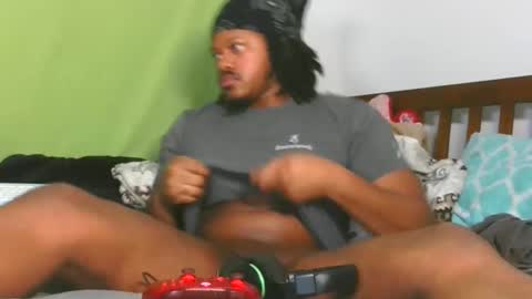 carolinayungin96 online show from November 17, 2025, 12:16 am