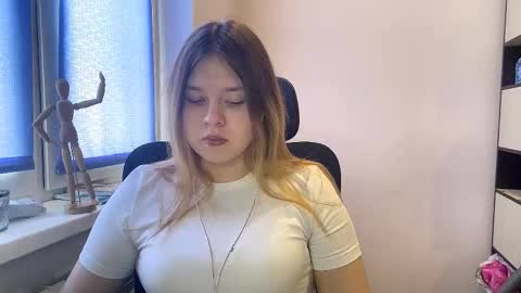 Snapshot of carolindueno chatting on February 22, 2026, 7:40 am carolindueno online show from February 22, 2026, 7:40 am