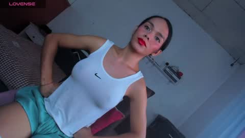 caroline_east online show from July 22, 2026, 1:41 am