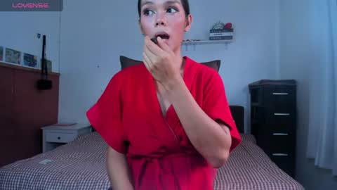 caroline_east online show from July 30, 2026, 1:48 am