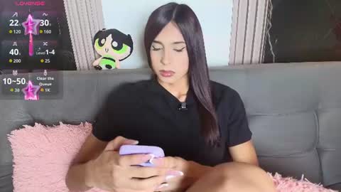caroline_foster1 online show from July 16, 2026, 12:22 pm