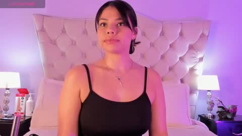 Snapshot of caroline_nasty__ chatting on September 19, 2025, 5:46 pm Caroline online show from September 19, 2025, 5:46 pm