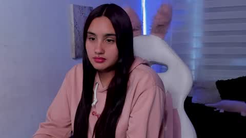 Snapshot of caroline_rodriguez_9 chatting on June 19, 2026, 7:06 pm caroline_rodriguez_9 online show from June 19, 2026, 7:06 pm