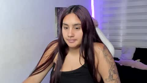 Snapshot of caroline_rodriguez_9 chatting on August 3, 2026, 6:55 pm caroline_rodriguez_9 online show from August 3, 2026, 6:55 pm
