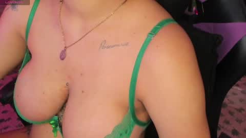 Snapshot of carolineegarcia chatting on May 6, 2026, 10:31 am CarolineeGarcia online show from May 6, 2026, 10:31 am