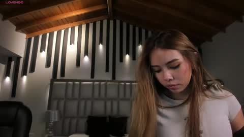 Caro online show from January 9, 2026, 9:56 am