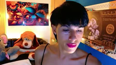 carolinejesh online show from April 21, 2026, 2:34 pm
