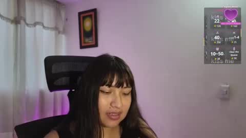 Snapshot of caroll_luna chatting on October 22, 2025, 9:58 pm kitty online show from October 22, 2025, 9:58 pm