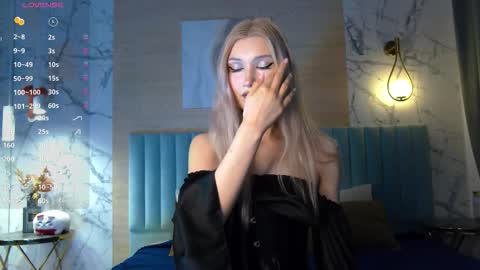 Snapshot of carolreeves chatting on September 22, 2025, 5:42 am Carol online show from September 22, 2025, 5:42 am