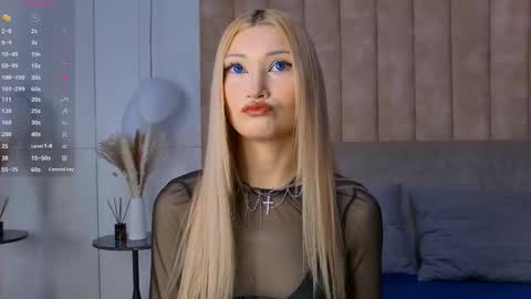 Snapshot of carolreeves chatting on October 16, 2025, 6:03 am Carol online show from October 16, 2025, 6:03 am