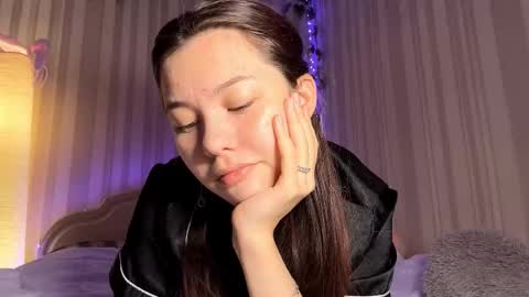 Snapshot of carolynexford chatting on January 17, 2026, 11:59 am Emma online show from January 17, 2026, 11:59 am
