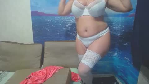 Snapshot of caroncapella chatting on December 25, 2024, 7:13 pm VicunaCool online show from December 25, 2024, 7:13 pm