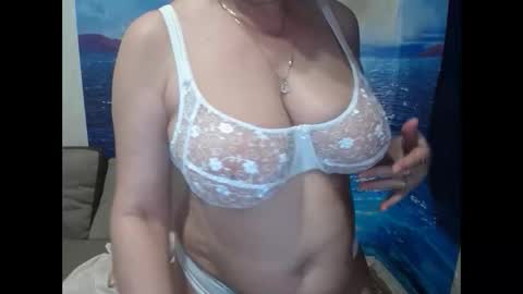 Snapshot of caroncapella chatting on March 6, 2025, 12:30 pm VicunaCool online show from March 6, 2025, 12:30 pm