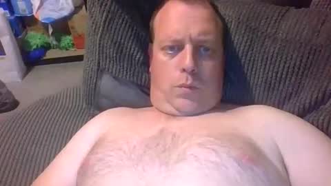 Snapshot of carpman777 chatting on April 1, 2026, 6:27 pm Hereforun online show from April 1, 2026, 6:27 pm