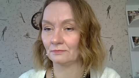 Snapshot of carra_hut chatting on October 31, 2025, 10:05 am carra_hut online show from October 31, 2025, 10:05 am