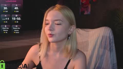 Snapshot of carrie_foster chatting on March 2, 2026, 12:56 pm Carrie foster online show from March 2, 2026, 12:56 pm