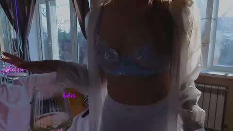 Snapshot of carriebradshawww chatting on May 6, 2026, 9:14 am carriebradshawww online show from May 6, 2026, 9:14 am