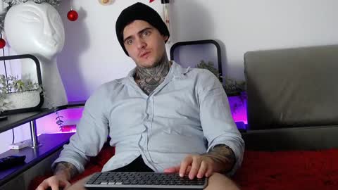 Snapshot of carter_reos chatting on January 2, 2025, 3:29 pm Carter online show from January 2, 2025, 3:29 pm