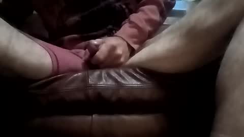 Snapshot of caryb chatting on October 31, 2025, 3:35 pm caryb online show from October 31, 2025, 3:35 pm