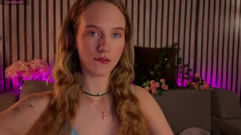 Snapshot of casey_sweeet chatting on May 8, 2026, 9:25 am Casey sweeet online show from May 8, 2026, 9:25 am