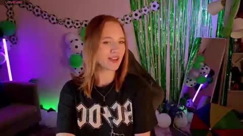 Snapshot of casey_sweeet chatting on June 20, 2026, 4:21 pm Casey sweeet online show from June 20, 2026, 4:21 pm