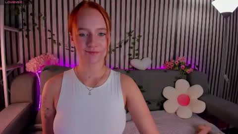Snapshot of casey_sweeet chatting on July 21, 2026, 9:22 am Casey sweeet online show from July 21, 2026, 9:22 am