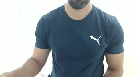 cashmastermuscle77 online show from February 4, 2026, 11:05 am