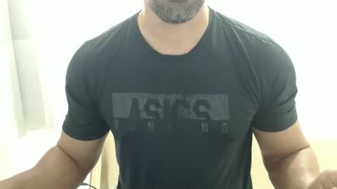 cashmastermuscle77 online show from April 29, 2026, 10:19 am