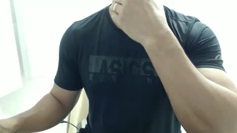 Snapshot of cashmastermuscle77 chatting on June 1, 2026, 12:56 am cashmastermuscle77 online show from June 1, 2026, 12:56 am