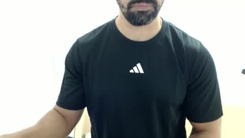 Snapshot of cashmastermuscle77 chatting on June 9, 2026, 12:28 pm cashmastermuscle77 online show from June 9, 2026, 12:28 pm