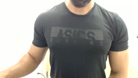 Snapshot of cashmastermuscle77 chatting on June 10, 2026, 12:37 pm cashmastermuscle77 online show from June 10, 2026, 12:37 pm