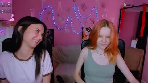 Snapshot of cassandra_nik chatting on July 4, 2026, 9:15 am Cassandra online show from July 4, 2026, 9:15 am