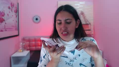 Snapshot of cassandra_ruizz chatting on November 19, 2025, 11:05 pm 573215024606 online show from November 19, 2025, 11:05 pm