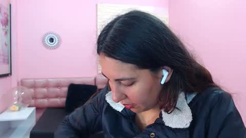 Snapshot of cassandra_ruizz chatting on November 20, 2025, 10:20 pm 573215024606 online show from November 20, 2025, 10:20 pm