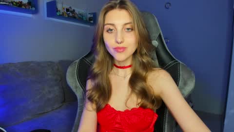 Snapshot of cassiablade1 chatting on December 18, 2024, 10:13 pm Seductress Cassia FINDOM AND SADISM NO NUDE online show from December 18, 2024, 10:13 pm