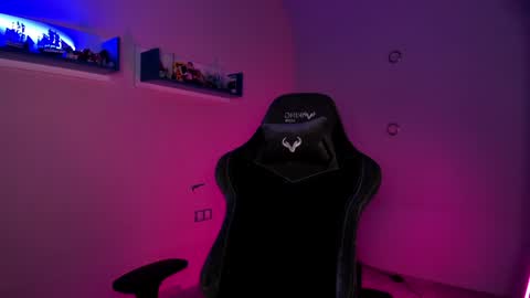 Snapshot of cassiablade1 chatting on January 18, 2025, 7:37 pm Seductress Cassia FINDOM AND SADISM NO NUDE online show from January 18, 2025, 7:37 pm