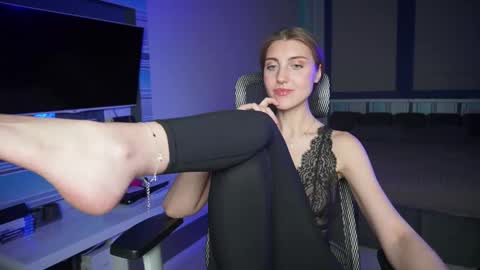 Snapshot of cassiablade1 chatting on October 19, 2025, 4:40 pm Seductress Cassia FINDOM AND SADISM NO NUDE online show from October 19, 2025, 4:40 pm