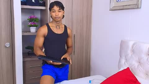 Snapshot of cassian_gold chatting on May 13, 2026, 8:16 pm CASSIAN GOLD online show from May 13, 2026, 8:16 pm