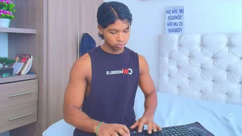 Snapshot of cassian_gold chatting on May 25, 2026, 3:18 pm CASSIAN GOLD online show from May 25, 2026, 3:18 pm